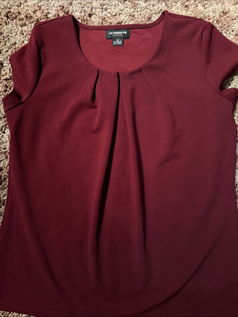 Liz Claiborne Maroon Short-Sleeve Pleated Scoop Neck Blouse